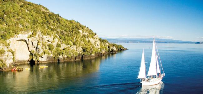 Sailing Lake Taupo