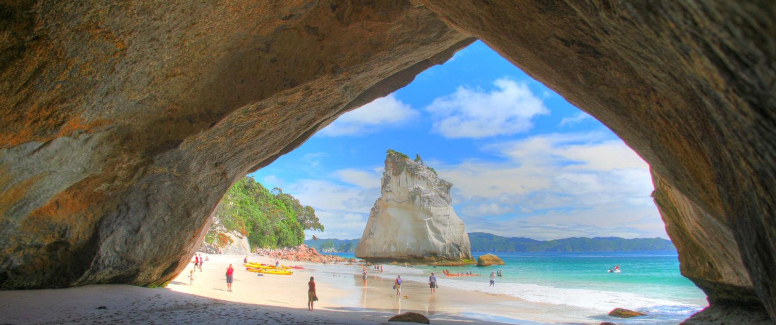 The sublime sun and sea at Cathedral Cove beach.