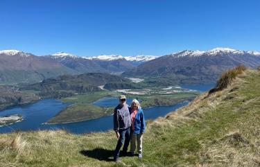 Roys Hill Lookout above Lake Wanaka