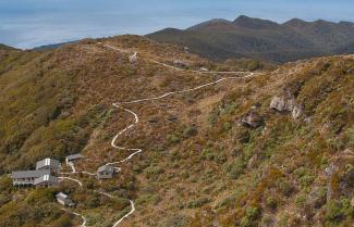 Okaka Lodge, Hump Ridge Track